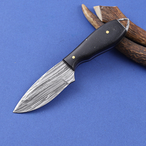 มีด EDC เหล็กดามัสกัสแบบนอร์ดิกฟอร์จเกรดอุตสาหกรรมขนาด 7 นิ้ว ปรับแต่งได้ พร้อมปลอกหนังไมคาร์ต้า ใบมีดแบบดรอปพอยต์ ฟูลแทงค์ ผลิตตามแบบ OEM - Product Image 3