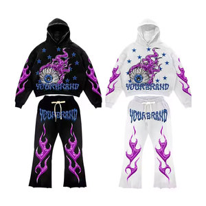 Ensemble de survêtement évasé personnalisé pour homme, style streetwear, avec impression 3D en relief, comprenant un sweat à capuche et un pantalon de jogging, à ourlet brut, motif graphique, décontracté - Product Image 1