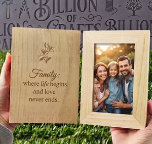 Marco de Fotos de Madera Personalizado con Placa Grabada, Marco de Exhibición Personalizado para el Hogar o Regalo - Product Image 2