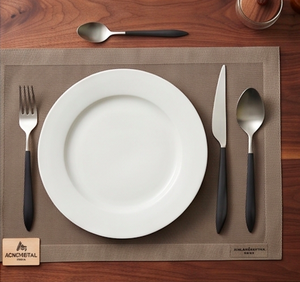 Ensemble de couverts à tête argentée et manche noir, en acier inoxydable moderne, élégant, pour la cuisine, la maison et les restaurants. - Product Image 3
