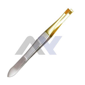 Pince à épiler plate professionnelle - Pince à épiler de précision en acier inoxydable doré à pointe plate pour cheveux et sourcils - Outil de soin personnel - Product Image 1