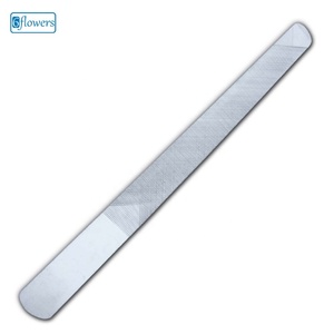 Râpe à pieds double face en papier de verre pour éliminer les callosités – Conception simple et durable pour le soin des pieds - Product Image 1