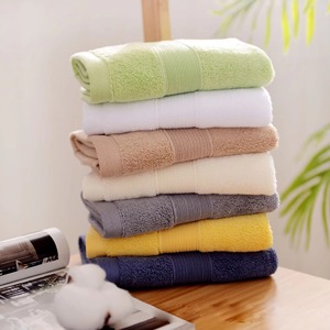 Serviette de toilette d'hôtel haut de gamme en coton épais, très absorbante, séchage rapide, serviette de bain, approvisionnement en gros OEM, serviette de toilette en coton de couleur unie - Product Image 4
