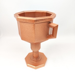 Copa de campeón de bronce nacarado personalizada Premio de acabado rojo-cobre Artesanía de metal Trofeos conmemorativos de <span class=keywords><strong>la</strong></span> victoria atemporal Regalos - Product Image 4
