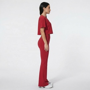 Conjunto de Leggings y Top Corto Deportivo de Yoga de Alta Calidad para Mujer, Venta al Por Mayor, Logotipo Personalizado, Suave - Product Image 1