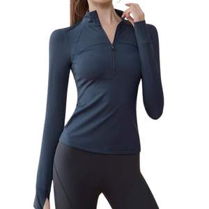 Haut de yoga bleu marine à manches longues et demi-zip pour femme, col montant, coupe ajustée, haute élasticité, veste de sport athlétique pour la gym - Product Image 2