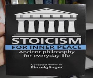 Stoïcisme pour la paix intérieure par Einzelganger, livre broché en anglais, livre sur la pleine conscience et la motivation. - Product Image 1