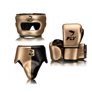 Ensemble d'équipement de boxe Fly en cuir PU or et noir, comprenant un casque, des gants, une protection inguinale, fermeture Velcro, respirant, pour l'entraînement aux arts martiaux - Product Image 1