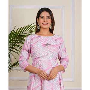 Robe de soirée longue en coton 100% à séchage rapide, à manches régulières, à imprimé floral rose et blanc, de luxe pour femmes - Product Image 2