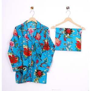 Ensemble de pyjama en coton à motif floral, design simple, imprimé à la main, vêtements de nuit pour femmes, ensemble léger pour l'été, pour dormir - Product Image 3