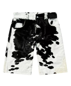 Shorts en cuir imprimé vache noir et blanc, fabriqués sur mesure, vente en gros, unisexe, streetwear, mode tendance - Product Image 2