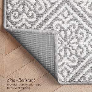 พรมเช็ดเท้าไมโครไฟเบอร์กันลื่นสำหรับห้องน้ำ ลายทางขาวดำ แบบสั่งทำจากโรงงาน ซักได้ - Product Image 4