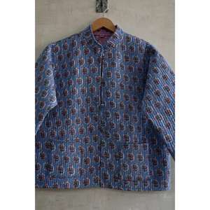 Chaqueta Floral de Algodón Reversible Hecha a Mano, Chaqueta Acolchada Ligera para Mujer, Estilo Bohemio - Product Image 2