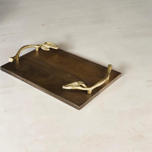 Bandeja de Servir de Madera de Mango Hecha a Mano de Primera Calidad Unicorn Handicrafts - Duradera, Fácil de Limpiar, Acabado Natural, Diseño Personalizado, para Catering - Product Image 2