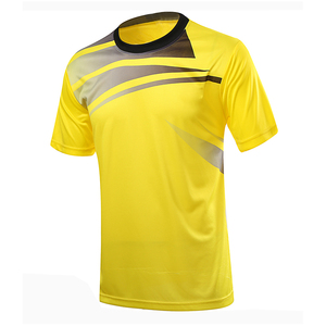 Vêtements de sport, uniforme de football personnalisable, imprimé, unisexe, adulte, uniforme de football à manches courtes, 100% polyester, respirant - Product Image 1