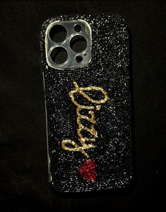 Breloques tendance faites à la main en alliage, personnalisables, durables et imperméables, breloques élégantes perlées pour sacs fourre-tout par Glowin Fashion - Product Image 2