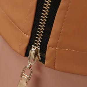 Falda de Mujer en Oferta, Personalizada, de Cuero de Primera Calidad, Transpirable, a la Moda, al por Mayor, Tallas Grandes - Product Image 6