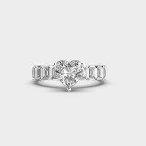Anillo de Compromiso Clásico de Oro Blanco de 14K con Diamantes Totales de 3.20 CT, Diamante Cultivado en Laboratorio en Forma de Corazón, Engaste de Bisel con Piedras Laterales de Corte Esmeralda - Product Image 1