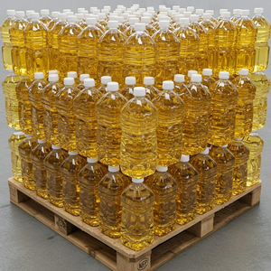 Premium Grade Refined Soybean Oil 100% Pure Bulk Supply Food Grade Restaurants Food Industry Fast Delivery Customized Packaging - Product Image 3
