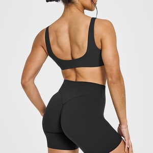 Sujetador deportivo sin costuras con cuello redondo y espalda cruzada, soporte medio, para yoga, para mujer, color beige sólido - Product Image 2