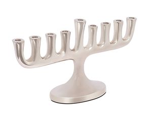 Ménorah de Luxe Faite à la Main en Aluminium, Meilleure Vente, Conçue pour l'Affichage des Fêtes Religieuses, Cadeau Élégant pour Collections et Décoration Intérieure - Product Image 5