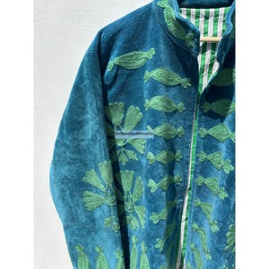 Veste en velours bleu sarcelle brodée Suzani, faite à la main, unisexe, style bohème chic, avec deux poches latérales, veste pour femme - Product Image 5