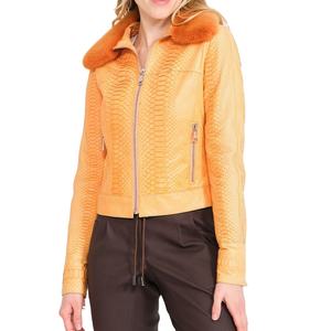 Venta al por mayor nueva chaqueta de cuero de pitón para mujer con estampado de serpiente en relieve chaqueta de motorista con servicio ODM personalizado y piel sintética - Product Image 1