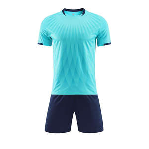 Uniformes de Fútbol Personalizados Premium con Estampados por Transferencia de Calor, Costuras Resistentes, de Secado Rápido y Manga Corta - Product Image 4