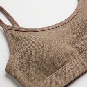 Ensemble de vêtements de yoga sans couture pour femmes, vente en gros personnalisée, haute élasticité, séchage rapide, tenue de sport, équipement de fitness - Product Image 4