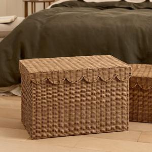 Cesta de almacenamiento para ropa con tapa, de ratán natural, ideal para guardar ropa y artículos esenciales del hogar. - Product Image 2