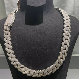 Collier chaîne de luxe en moissanite et diamants, motif chevron, style hip-hop, bijou statement pour homme et unisexe, accessoire premium - Product Image 2