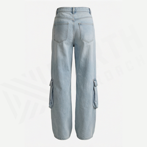 Pantalon cargo en jean bleu clair taille haute pour homme, coupe ample, style utilitaire, en coton délavé, collection printemps - Product Image 6