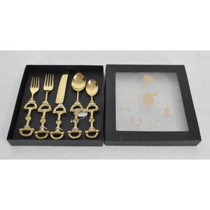 Juego de Cubiertos de Alta Calidad con Mangos Estilo Estribo de Caballo, 5 Piezas, Juego de Cubiertos Plateados en Caja de Regalo, Aptos para Alimentos, para Fiestas y Uso en Mesa - Product Image 6