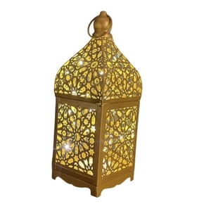 Gold Plated Customized Shape Handcrafted Decorative Metal <b>Lantern</b> Home Hotel Weddings <b>Candle</b> <b>Lantern</b> Supply By India - Product Image 4