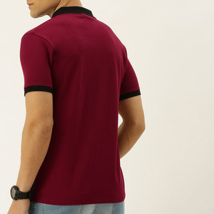 เสื้อโปโลผู้ชายแขนสั้นแบบถัก ดีไซน์เรียบง่าย สีดำแดงลายทาง ผ้าเนื้อนุ่ม ระบายอากาศได้ดี เหมาะสำหรับใส่ทำงานหรือใส่ในชีวิตประจำวัน - Product Image 5