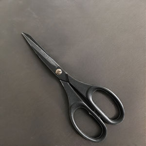 Ciseaux à tissu multi-usages en acier inoxydable de qualité industrielle de Taiwan, à bord lisse, antiadhésifs, 6 pouces, revêtement noir pour tailleur - Product Image 5