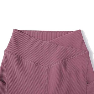 Shorts de sport pour femmes avec logo personnalisé, 2 couches, pour la course à pied et la gym, avec doublure de compression, taille élastique et cordon de serrage - Product Image 6