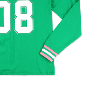 Camiseta Verde de Manga Larga AKA1908 para Mujer, Bordado Chenille, Ropa de Hermandad Griega, Estilo Fútbol Americano, Ajuste Premium - Product Image 6