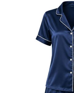 Conjunto de pijama de satén azul marino personalizado para mujer, ropa de dormir de seda de lujo, traje de noche con botones, conjunto de loungewear suave de manga corta. - Product Image 3
