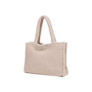 Bolsa de Felpa Ligera y Acogedora, Bolso Tote Suave y Cómodo, Amplio, para Llevar al Hombro, para Compras Diarias, Viajes, Estilo Casual - Product Image 1
