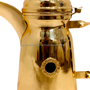 Cafetera Árabe Clásica Chapada en Oro, Dallah de Latón Resistente, Tradicional de Oriente Medio, con Asa de Mármol Negro con Cuentas, 1L, con Tapa - Product Image 6