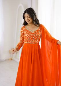Salwar Kameez Tradicional Naranja, Vestido de Novia Indio Largo hasta el Suelo para Mujer, Ropa Étnica de Seda con Corte Holgado y Bordado para Adultos - Product Image 5