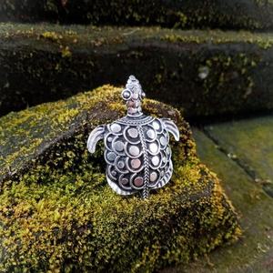 Broche elegante de tortuga de plata de ley fina con patrón dorado para bodas, regalos, fiestas de compromiso - Product Image 3