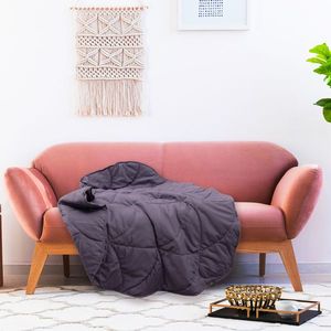 Couverture pour chien en forme de feuilles 3D, couverture en peluche douce et chaude pour animaux de compagnie, pour lit de chien ou lit de chat - Product Image 1
