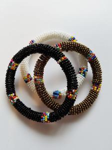 สร้อยข้อมือลูกปัดดีไซน์หรูหราของผู้หญิงสไตล์คลาสสิกพร้อมการปักหลากสีดูดีมีสไตล์ - Product Image 5