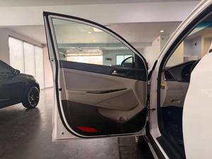 <span class=keywords><strong>Voiture</strong></span> d'occasion fiable Hyundai Tucson 2018, SUV 4 portes AWD (1.6L 4 cylindres Turbo 7AM) - Product Image 4