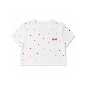 เสื้อยืดผู้หญิงแบบเบสิคสีแดงประดับเพชรเทียม เสื้อผู้หญิงผ้าฝ้ายถัก 100% รับทำแบรนด์ตามสั่ง สวมใส่สบายทุกฤดู ทรงเข้ารูป - Product Image 3