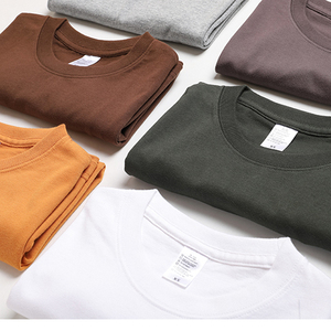 Camisetas Personalizadas con Diseño de Letras Casuales, 100% Algodón Orgánico, Manga Corta, Corte Regular, para Hombre y Mujer, al por Mayor - Product Image 1