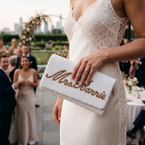 Bolso de mano nupcial vintage personalizado con cuentas, botón y correa de cadena de perlas, forrado en lino blanco, para fiesta de noche - Product Image 2