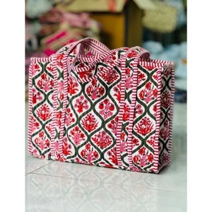 Bolsa de Mano Acolchada de Algodón con Estampado Artesanal, Bolsa de Hombro Ligera de Algodón Floral Ecológica para Compras - Product Image 4